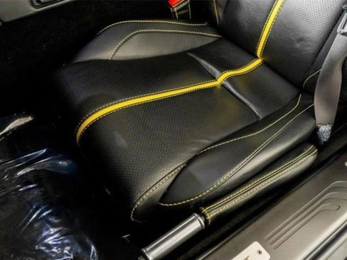Used 2015 Aston Martin V8 Vantage GT RWD image 27