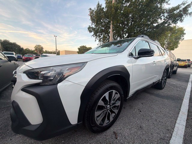Used 2023 Subaru Outback Limited AWD/4WD image 1