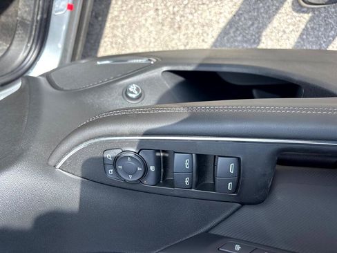 Used 2025 Buick Envision Preferred image 16