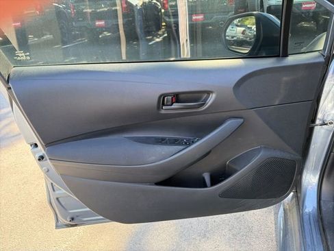 Used 2023 Toyota Corolla LE image 16