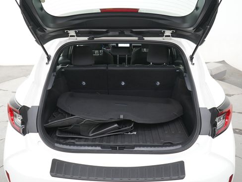 Used 2024 Toyota Corolla SE w/ SE Package FWD image 16