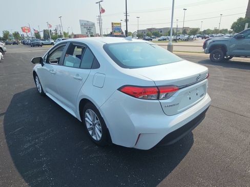 Certified 2025 Toyota Corolla LE w/ LE Premium Package FWD image 5