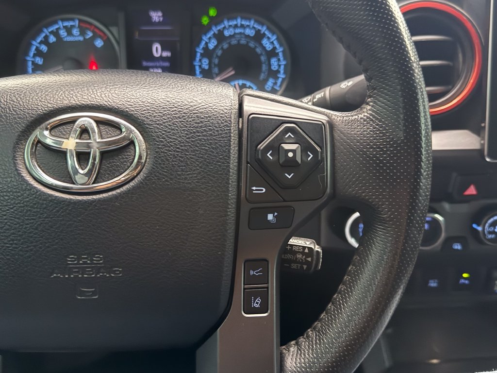 Used 2019 Toyota Tacoma TRD Sport w/ Technology Package AWD/4WD image 32