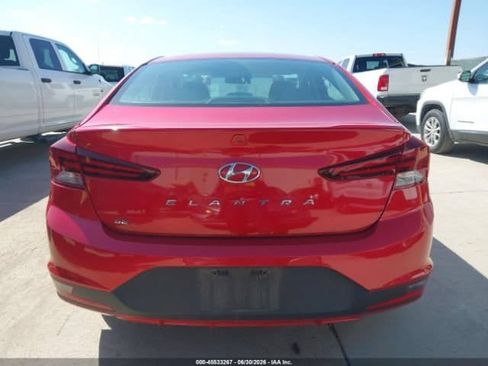 Used 2020 Hyundai Elantra SE FWD image 16