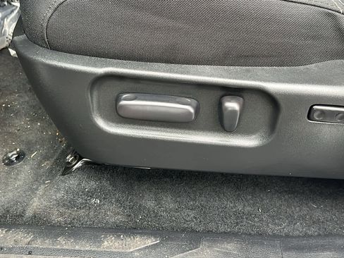 Used 2023 Toyota Tacoma TRD Off-Road image 22