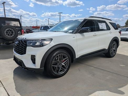 New 2026 Ford Explorer ST-Line w/ ST-Line Street Pack image 7