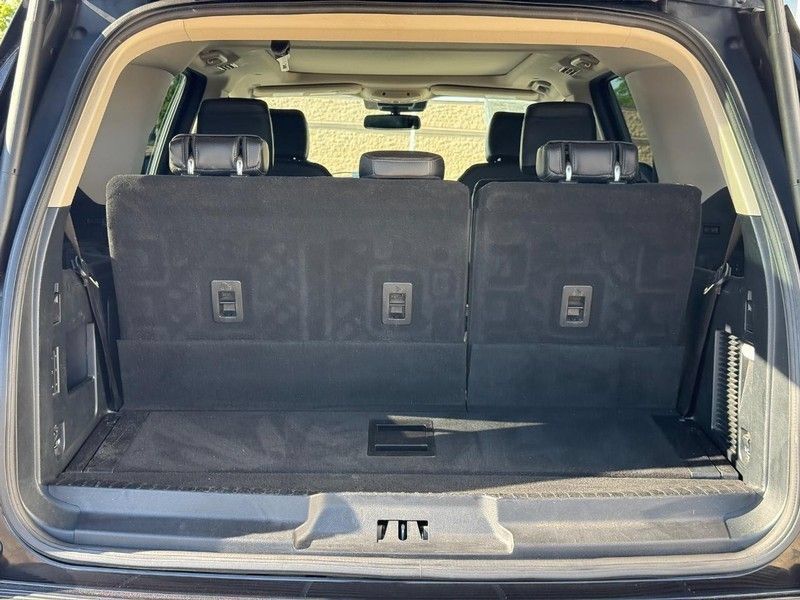 Used 2021 Ford Expedition Platinum AWD/4WD image 9