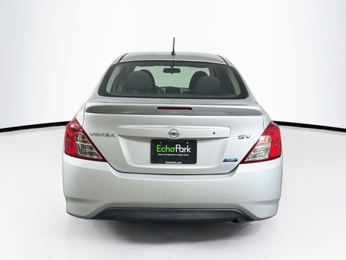 Used 2016 Nissan Versa SV FWD image 7