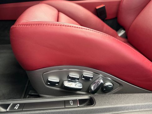 Used 2017 Porsche 911 Targa 4 GTS image 15