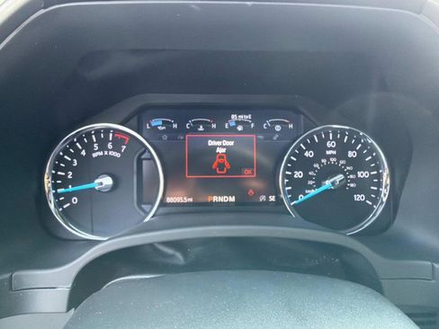 Used 2021 Ford Expedition XLT image 30