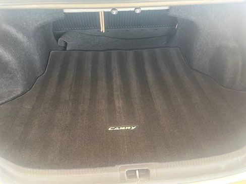 Used 2016 Toyota Camry LE FWD image 16