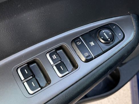 Used 2020 Kia Optima LX image 18