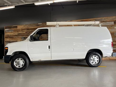 Used 2012 Ford E-250 and Econoline 250 w/ Commercial Cargo Van Pkg RWD image 14