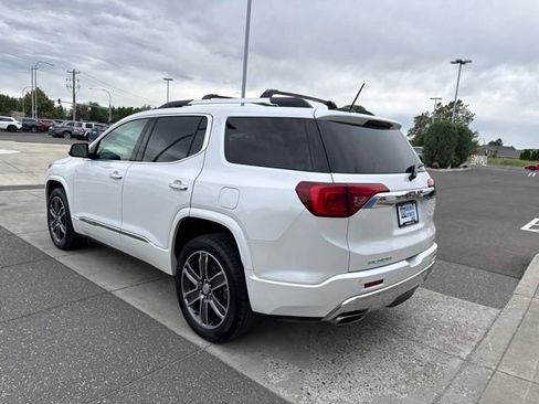 Used 2019 GMC Acadia Denali w/ Technology Package AWD/4WD image 9