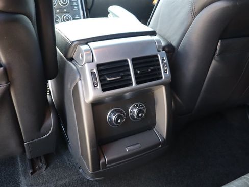 Used 2010 Land Rover Range Rover Supercharged AWD/4WD image 22