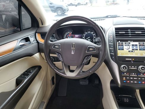Used 2016 Lincoln MKC Reserve w/ Lincoln MKC Climate Package image 12