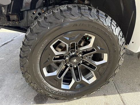 Used 2018 Ford F150 XLT w/ Equipment Group 302A Luxury image 13