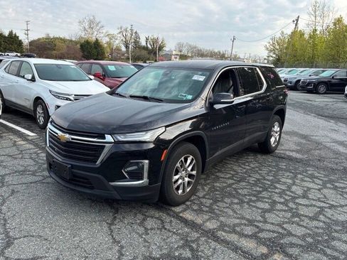 Used 2023 Chevrolet Traverse LS w/ Safety Package AWD/4WD image 2