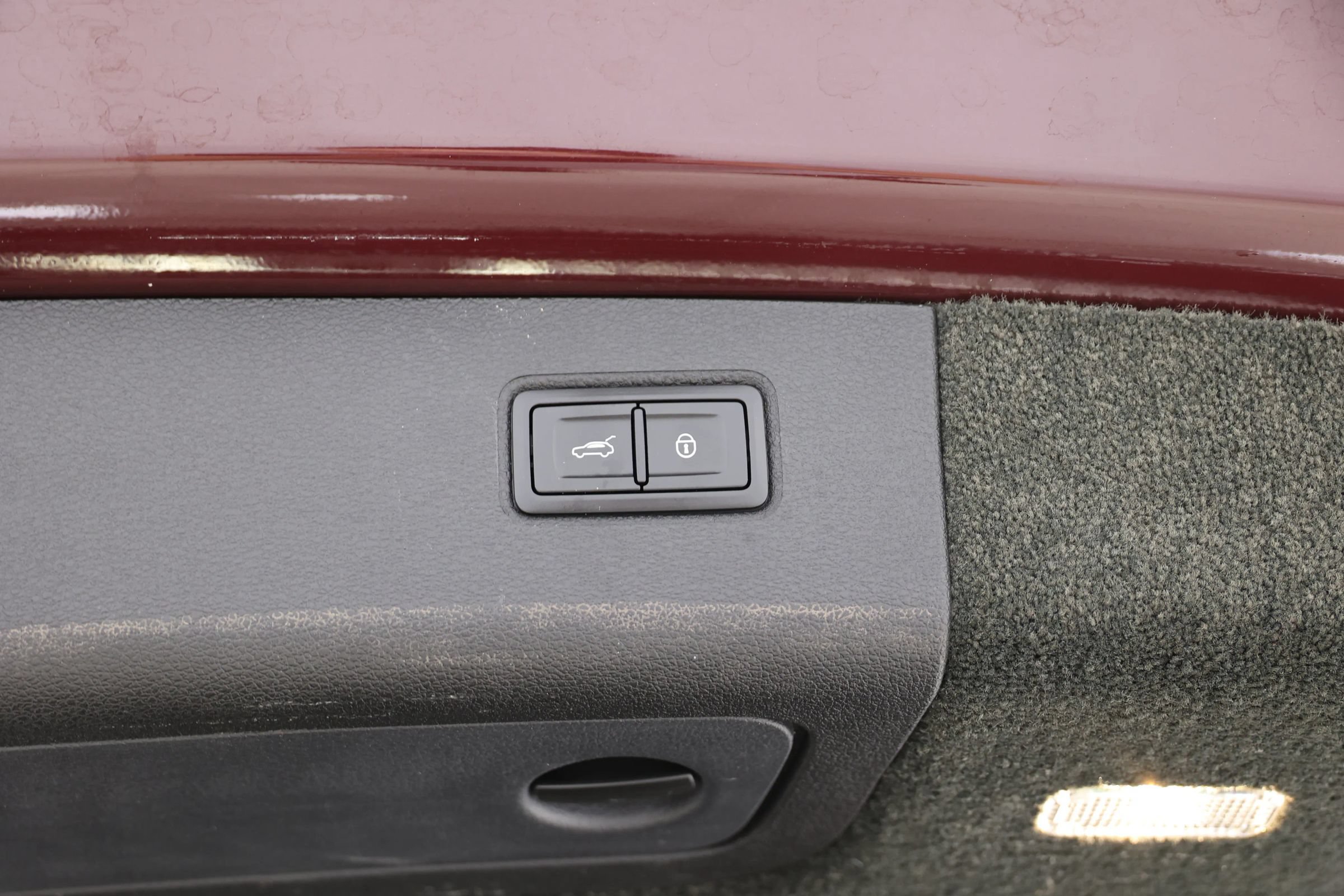 Used 2018 Bentley Bentayga AWD/4WD image 73
