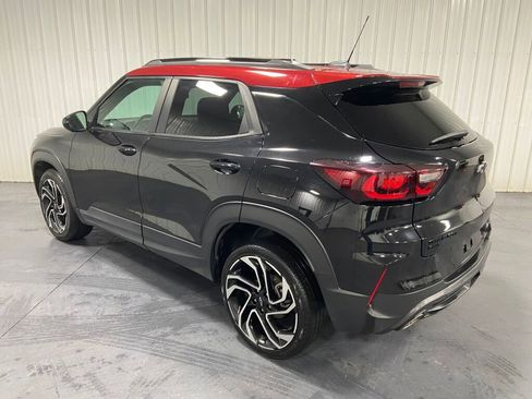 Used 2024 Chevrolet TrailBlazer RS image 3