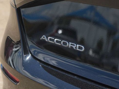Used 2023 Honda Accord EX image 8