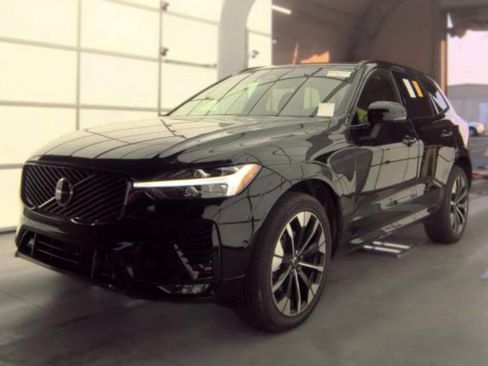 Used 2026 Volvo XC60 B5 Plus AWD/4WD image 1