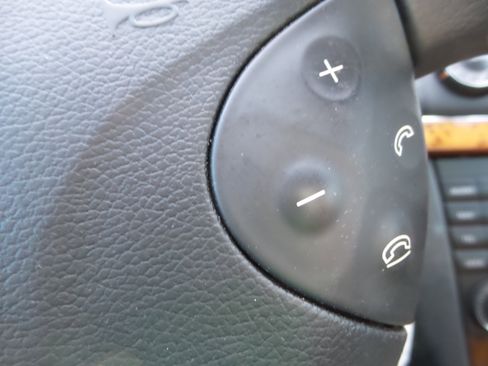 Used 2004 Mercedes-Benz E 500 4MATIC Sedan image 69