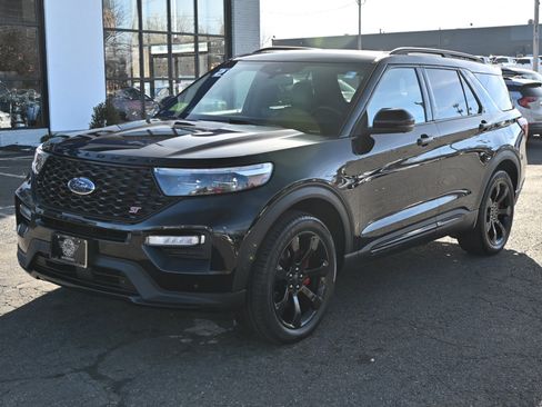 Used 2021 Ford Explorer ST w/ Equipment Group 401A image 2