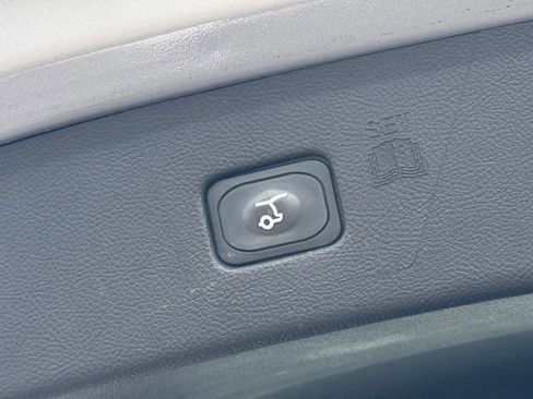 Certified 2023 Ford Edge SEL w/ Convenience Package image 27