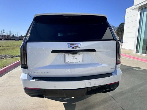 Used 2026 Cadillac Escalade ESV Sport w/ LPO, Floor Liner Package image 4