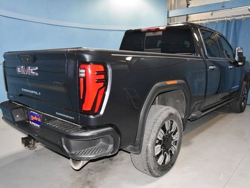 Used 2024 GMC Sierra 2500 Denali w/ Denali Reserve Package AWD/4WD image 27