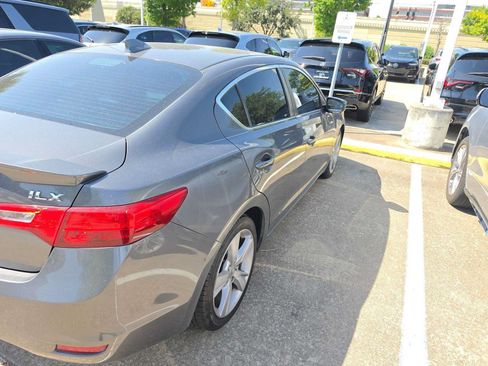 Used 2014 Acura ILX w/ Premium Package FWD image 4
