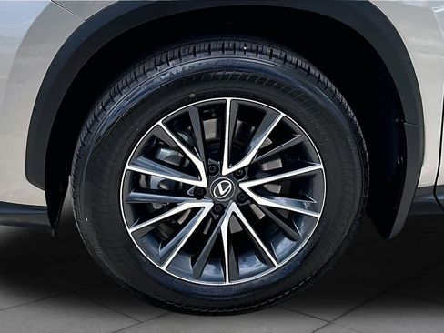 Used 2024 Lexus NX 250 FWD w/ Towing Package (2000 Lbs) image 11