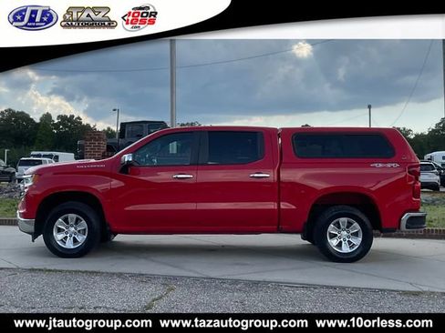 Used 2022 Chevrolet Silverado 1500 LT AWD/4WD image 4