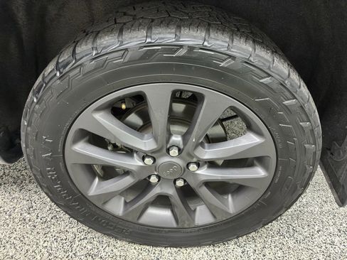 Used 2018 Jeep Grand Cherokee High Altitude image 14