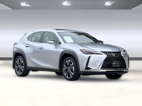 Certified 2024 Lexus UX 250h FWD image 7