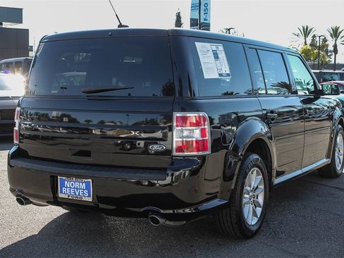Used 2019 Ford Flex SE image 7