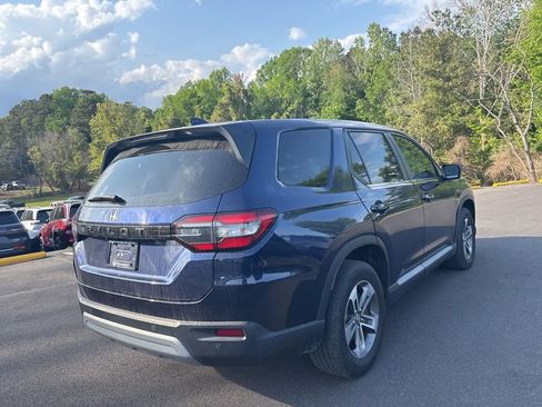 Used 2025 Honda Pilot EX-L image 5