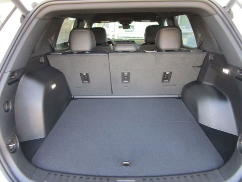 New 2026 GMC Terrain AT4 w/ Technology Package II AWD/4WD image 14