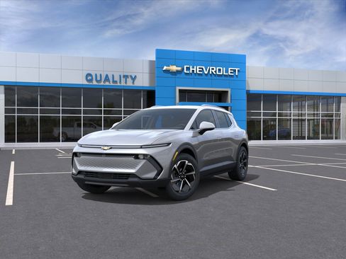 New 2026 Chevrolet Equinox EV LT image 32