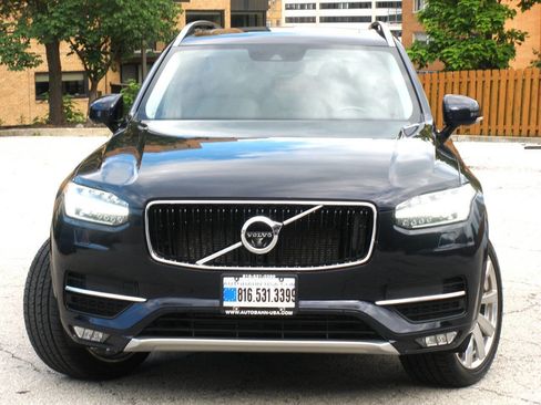 Used 2016 Volvo XC90 T6 Momentum w/ Momentum Plus Package AWD/4WD image 5