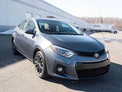 Used 2016 Toyota Corolla S FWD image 8