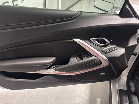 Used 2019 Chevrolet Camaro SS image 10