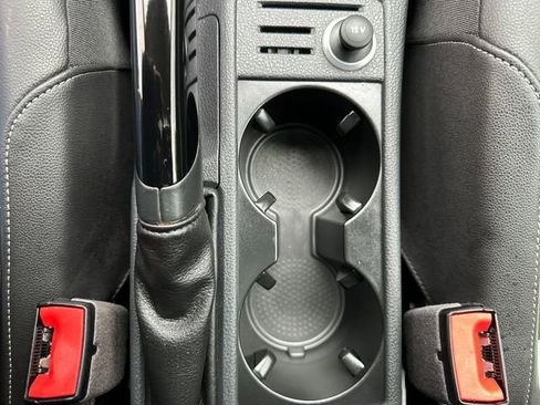 Used 2016 Volkswagen Golf SE image 34