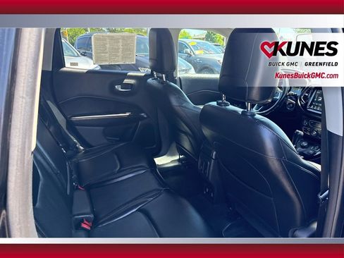 Used 2018 Jeep Compass Limited w/ Navigation Group AWD/4WD image 39