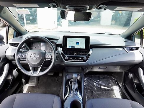 Used 2024 Toyota Corolla SE FWD image 19