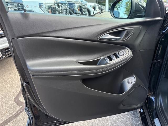 Used 2023 Buick Encore GX Select w/ Sport Touring Package FWD image 21