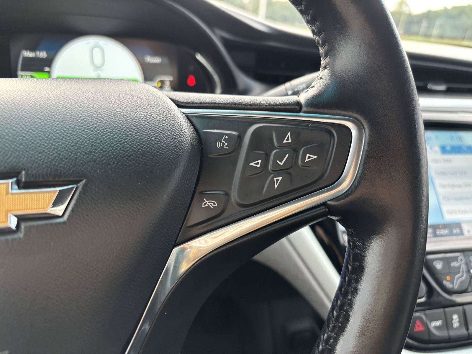 Used 2021 Chevrolet Bolt Premier w/ Infotainment Package FWD image 20