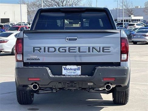New 2026 Honda Ridgeline Black Edition image 5