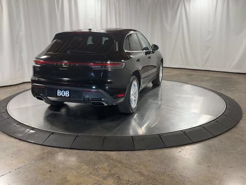 Used 2024 Porsche Macan AWD/4WD image 13